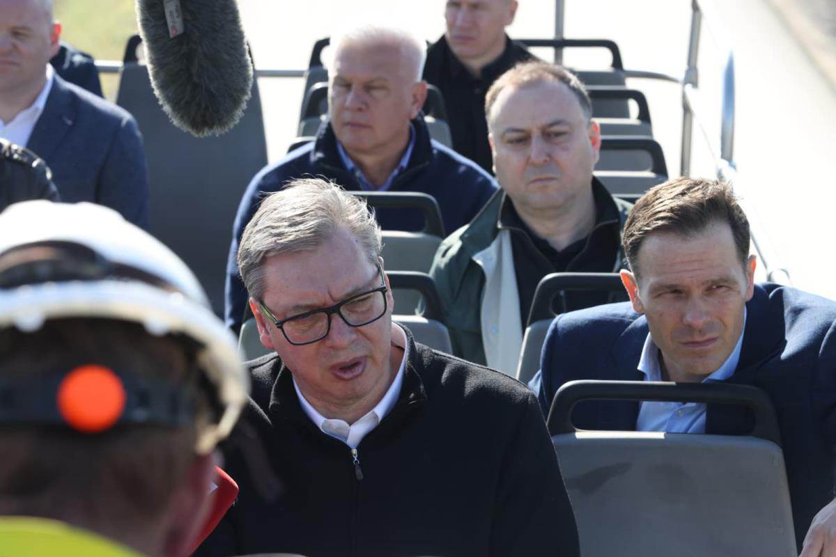 Vučić obilazi gradilište EXPO 2027 (1).jpg