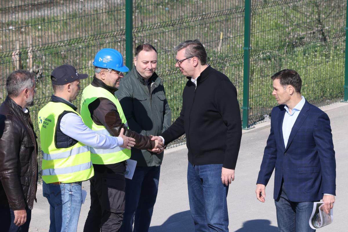 Vučić obilazi gradilište EXPO 2027 (4).jpg
