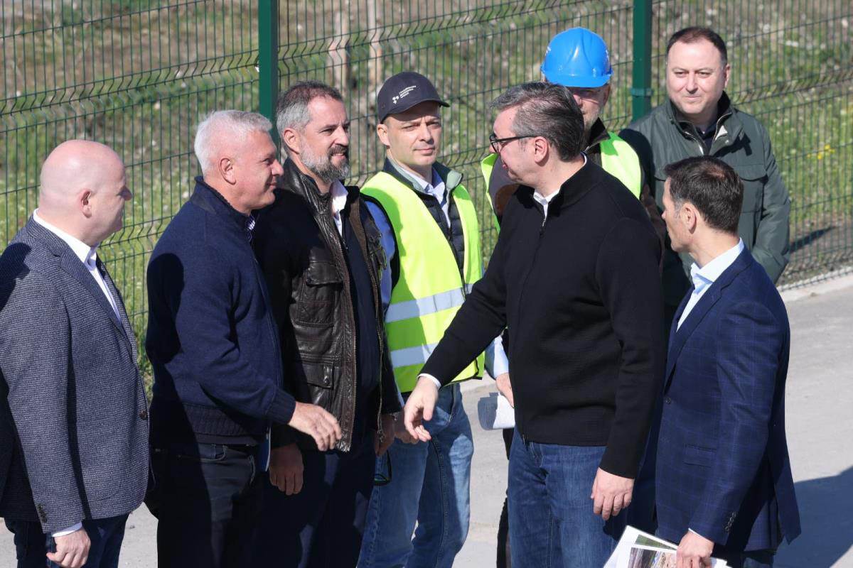 Vučić obilazi gradilište EXPO 2027 (5).jpg