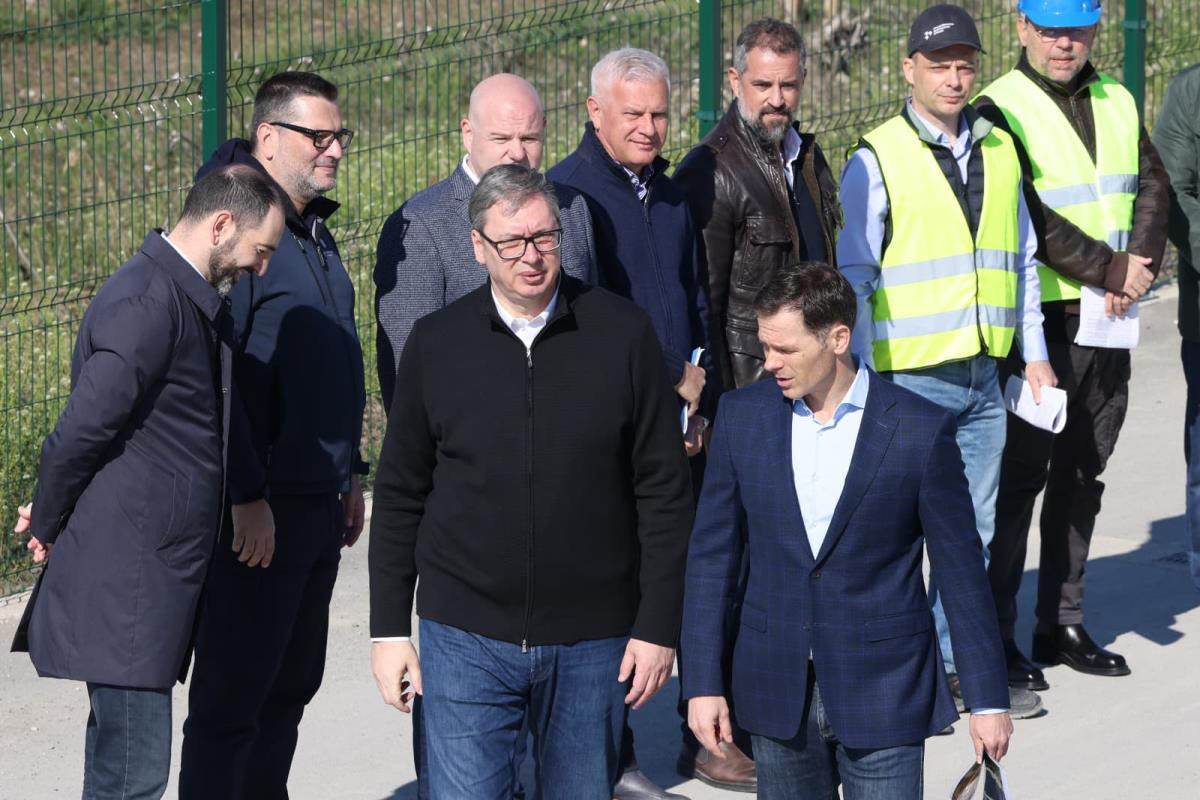 Vučić obilazi gradilište EXPO 2027 (10).jpg