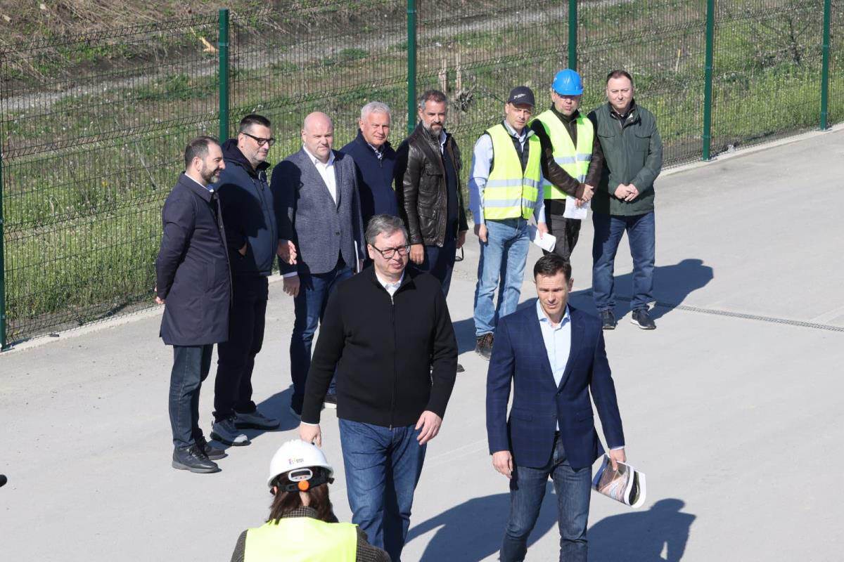 Vučić obilazi gradilište EXPO 2027 (11).jpg