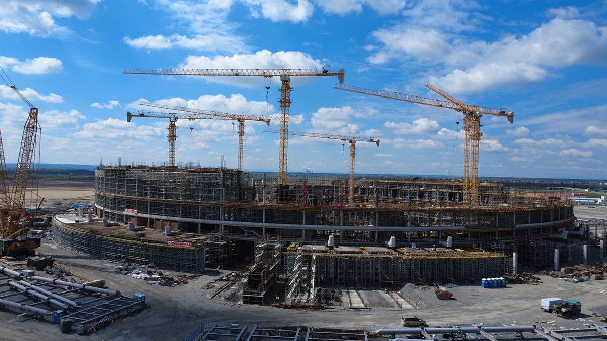 nacionalni stadion u  Surčinu (5).jpg