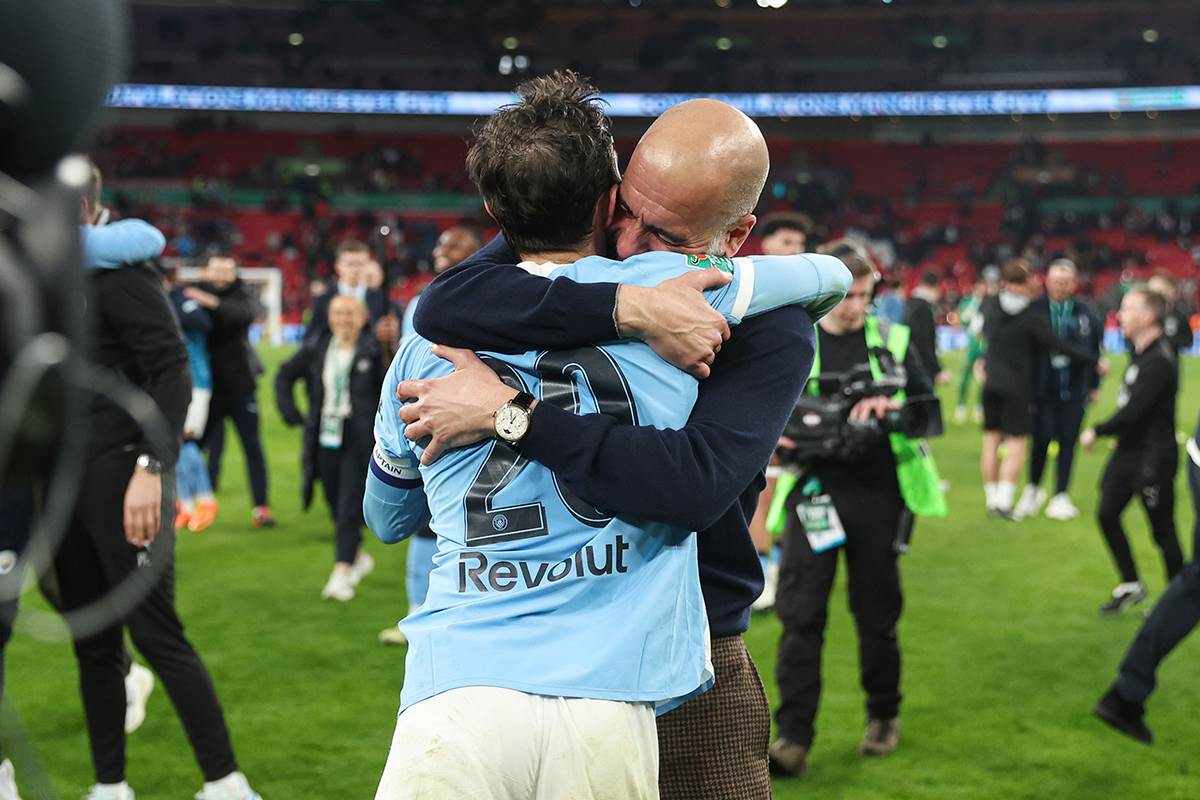 Pep Gvardiola grmi Bernarda Silvu.