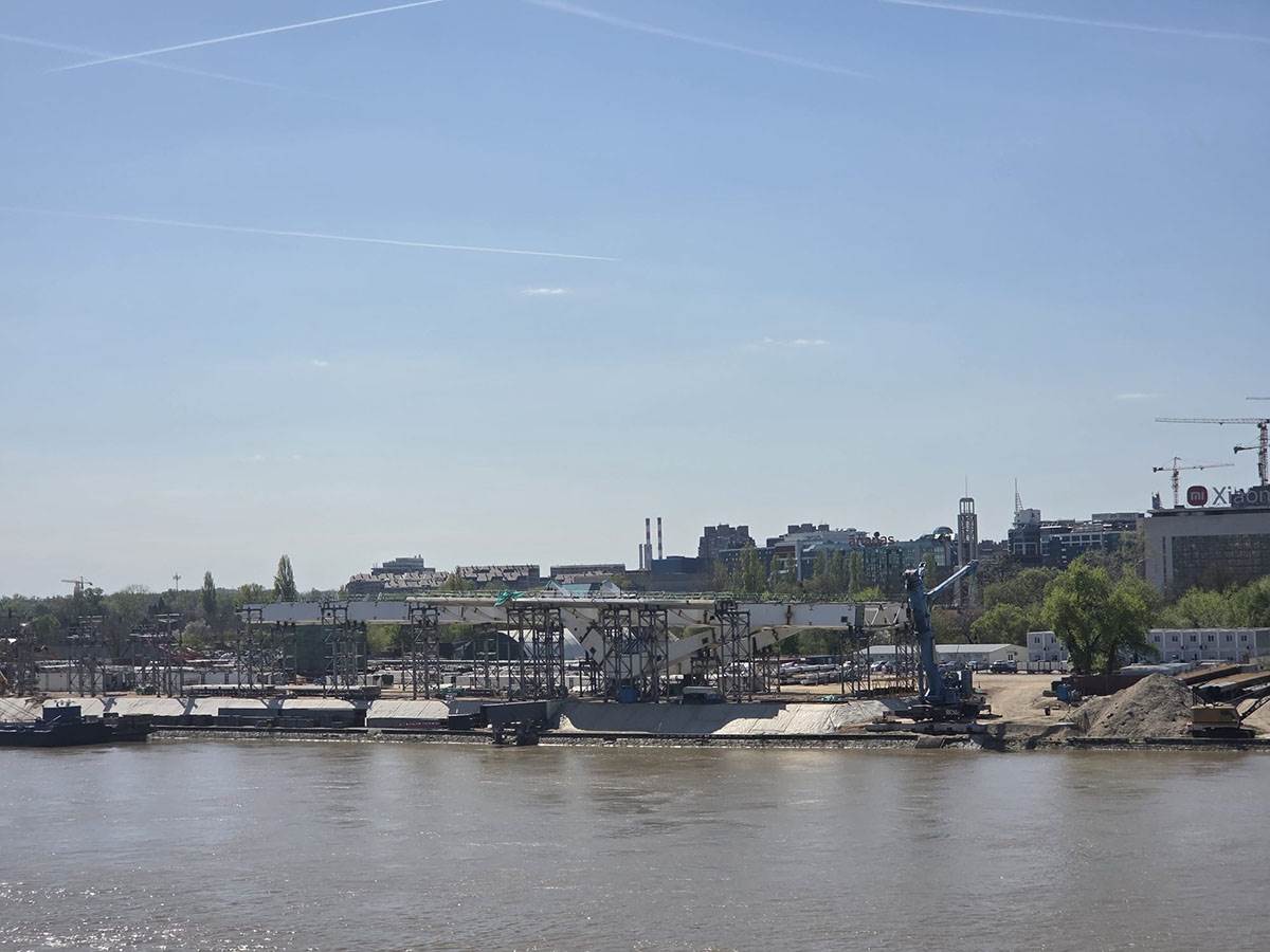 Pao kran na gradilistu ispod brankovog (1).jpg