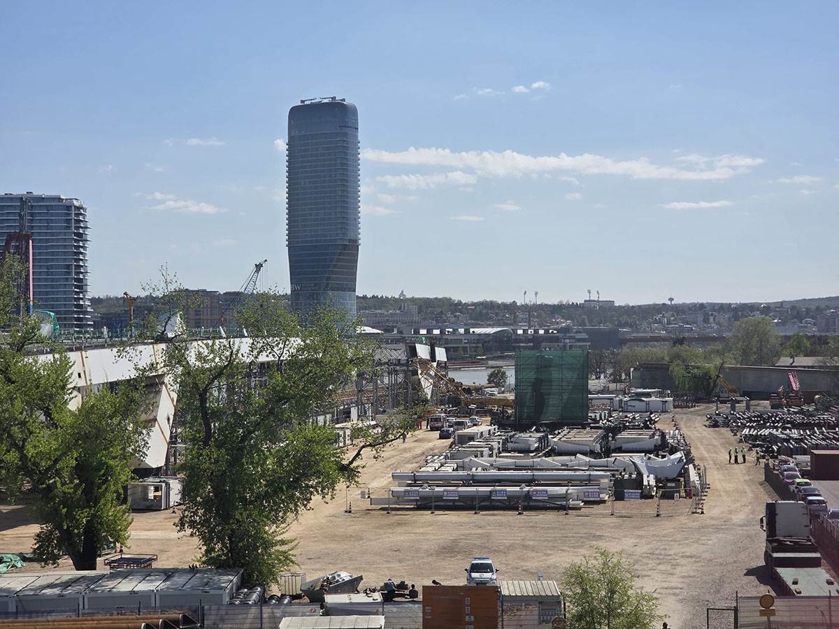 Pao kran na gradilistu ispod brankovog (3).jpg