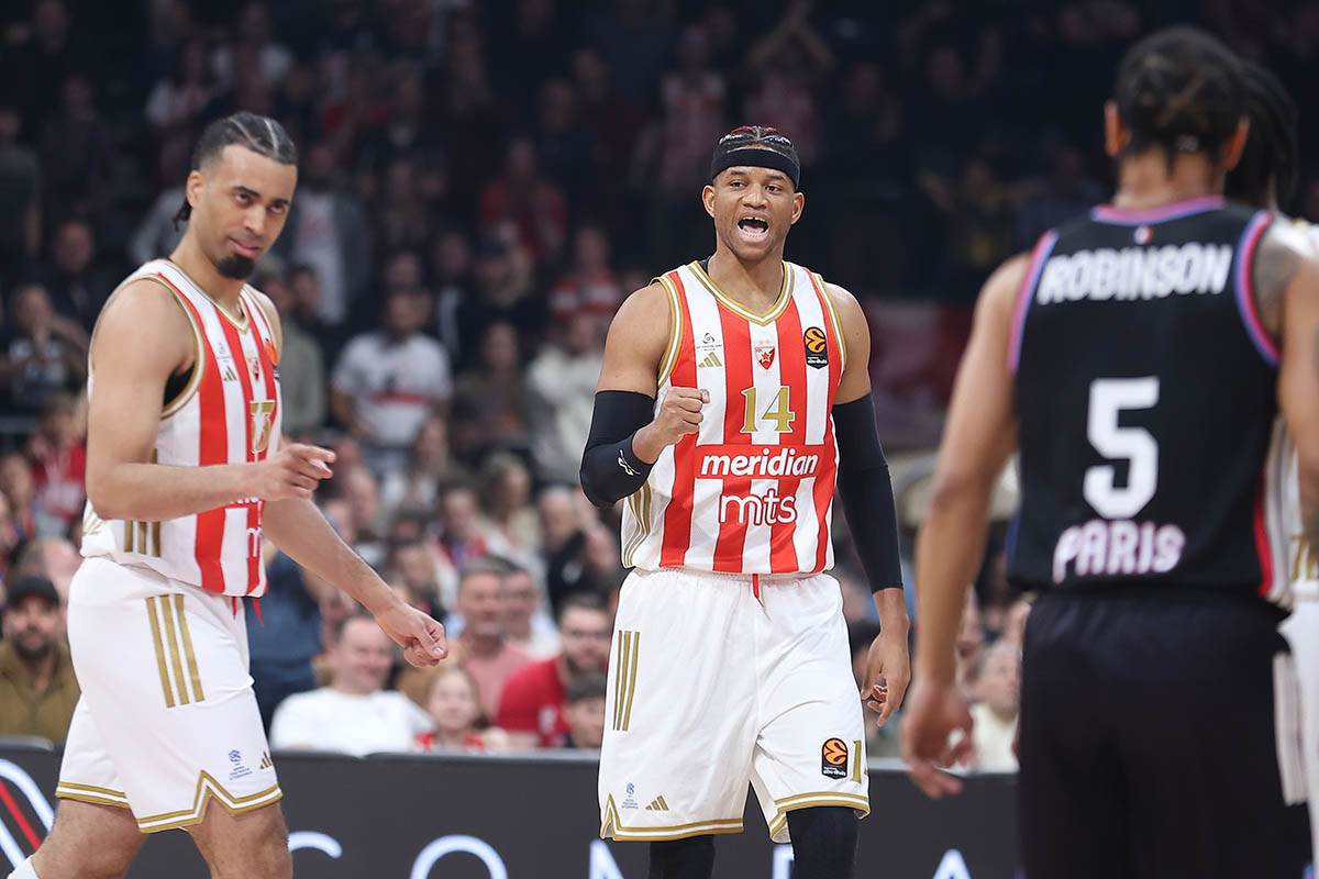 Crvena zvezda - Pariz (1).jpg