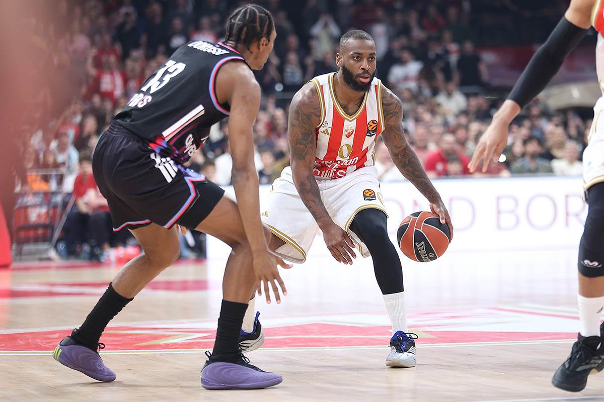 Crvena zvezda - Pariz (2).jpg