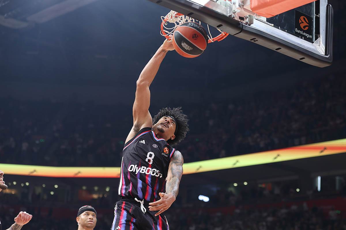 Crvena zvezda vs Pariz (12).jpg