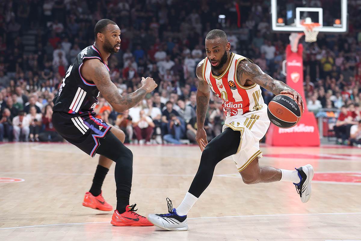 Crvena zvezda vs Pariz (17).jpg