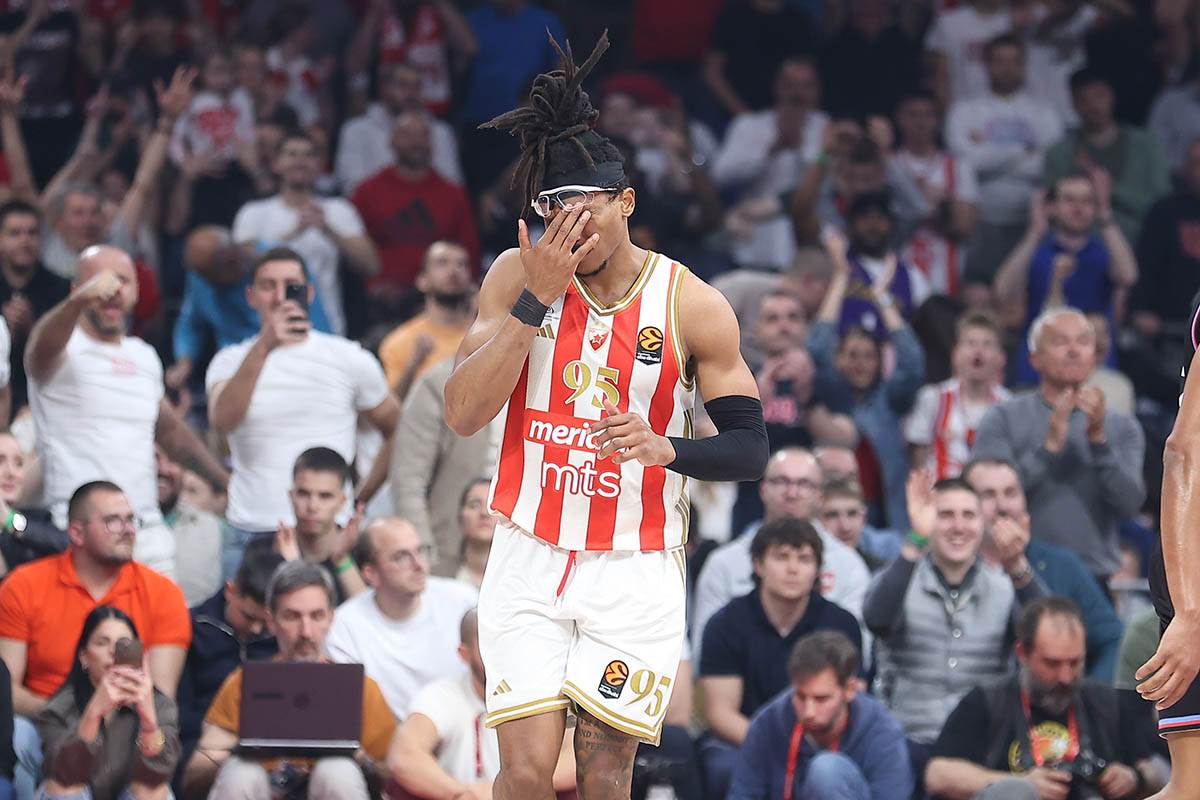 Crvena zvezda vs Pariz (27).jpg