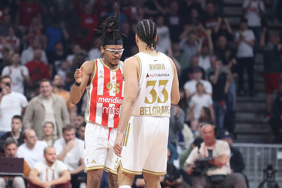 Crvena zvezda vs Pariz (28).jpg