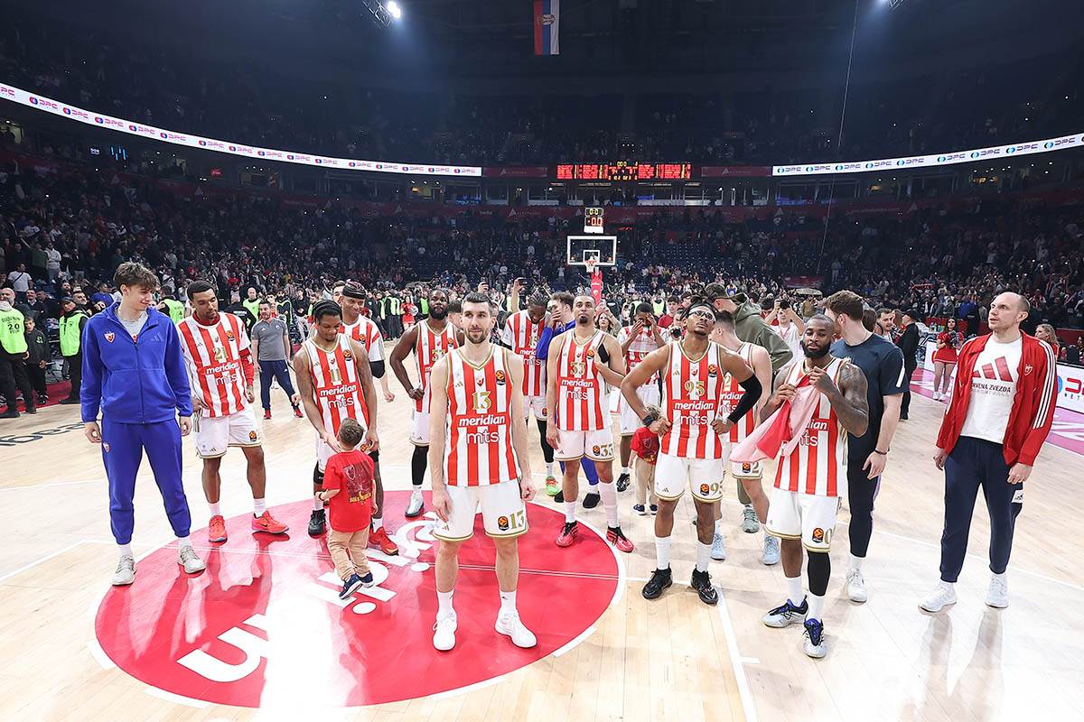 Pariz - Crvena zvezda (13).jpg