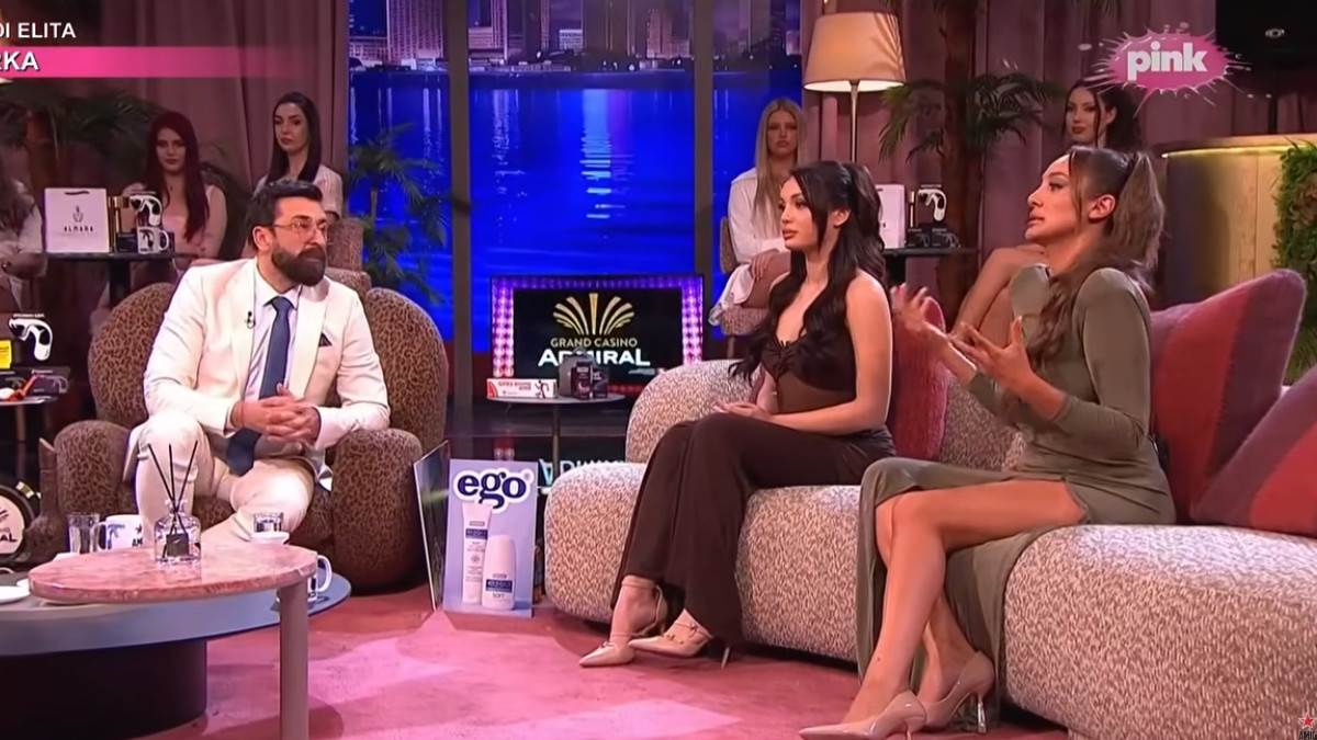 Luna Đogani Nina Đogani Amidži šou 2.jpg