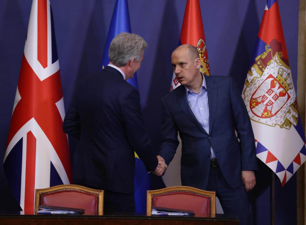 Potpisivanje ugovora RFZO i kompanije AstraZeneka (4).jpg