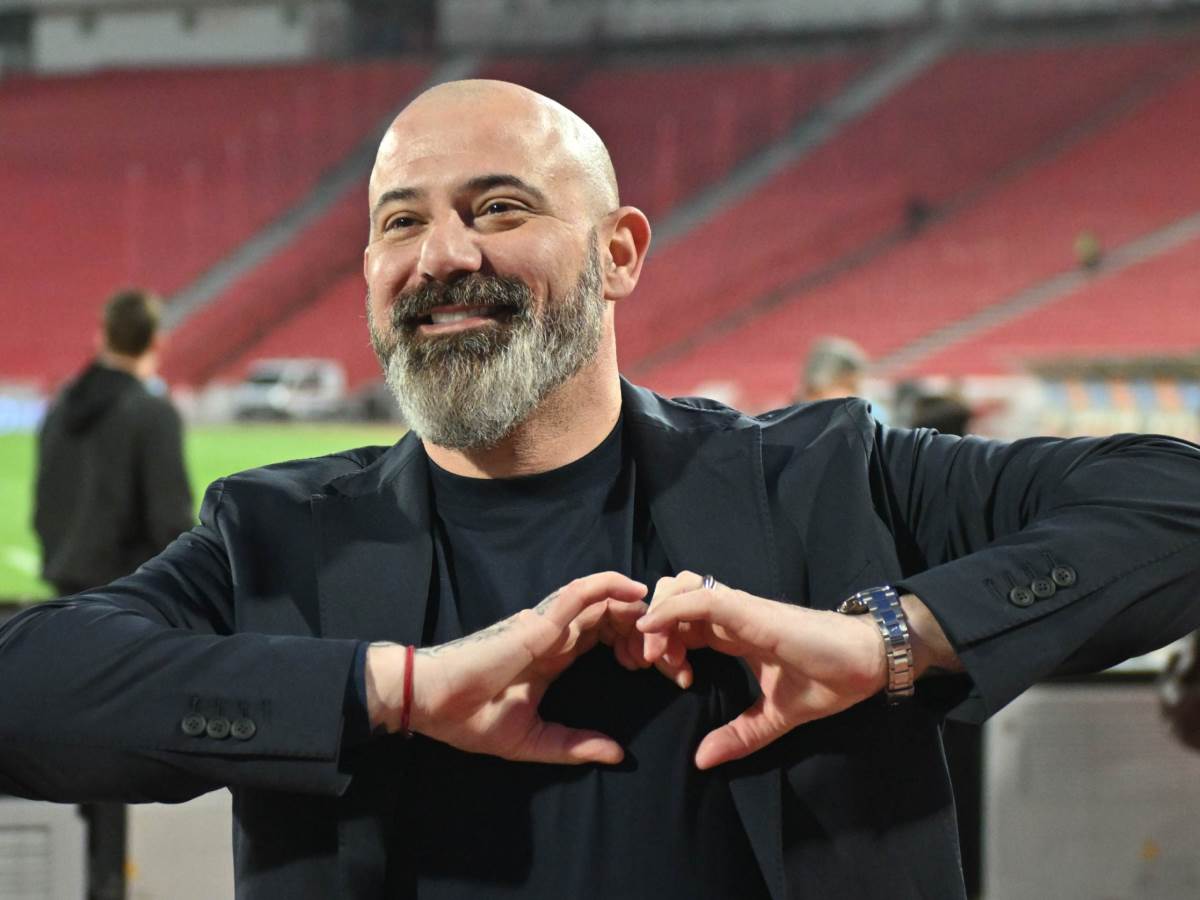 Trener Crvene zvezde Dejan Stanković.