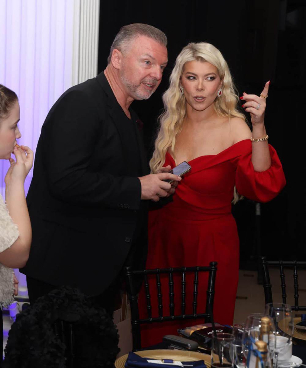 Danijela Karić proslavlja sinu 18. rođendan (8).jpg