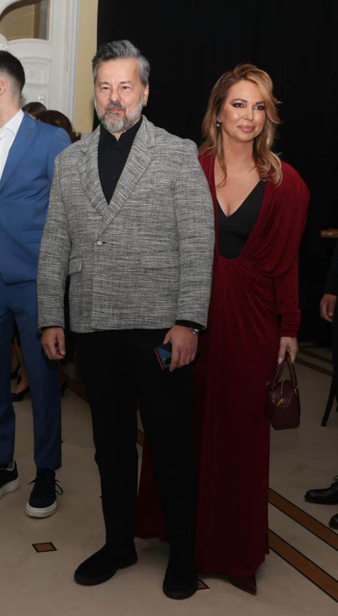 Danijela Karić proslavlja sinu 18. rođendan (19).jpg