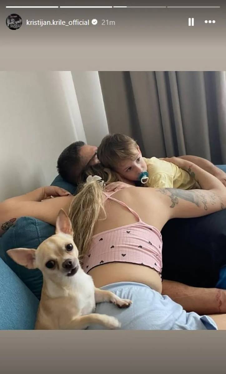 Kristijan objavio fotku kako grli Kristinu i sina: Nakon izliva emocija, podelio "jaku molitvu" i šokirao pratioce