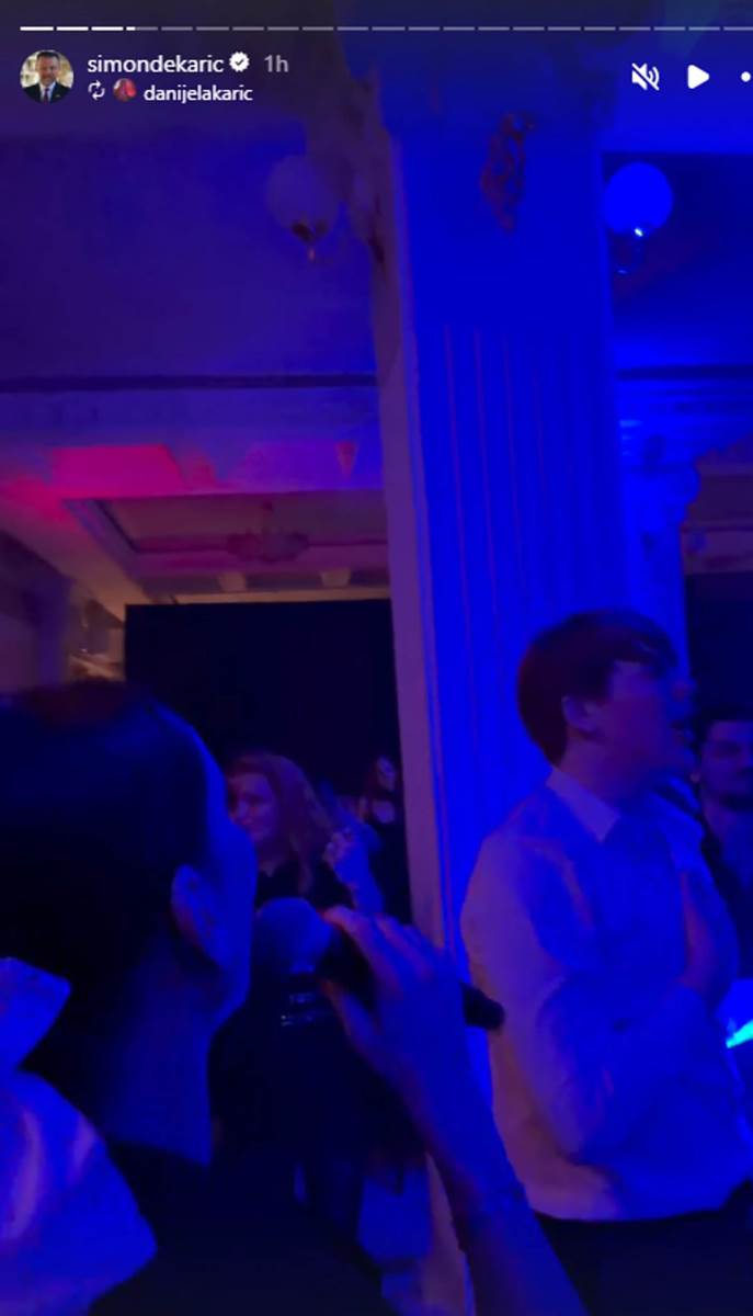 Sin Danijele Karić slavi 18. rođendan (12).jpg