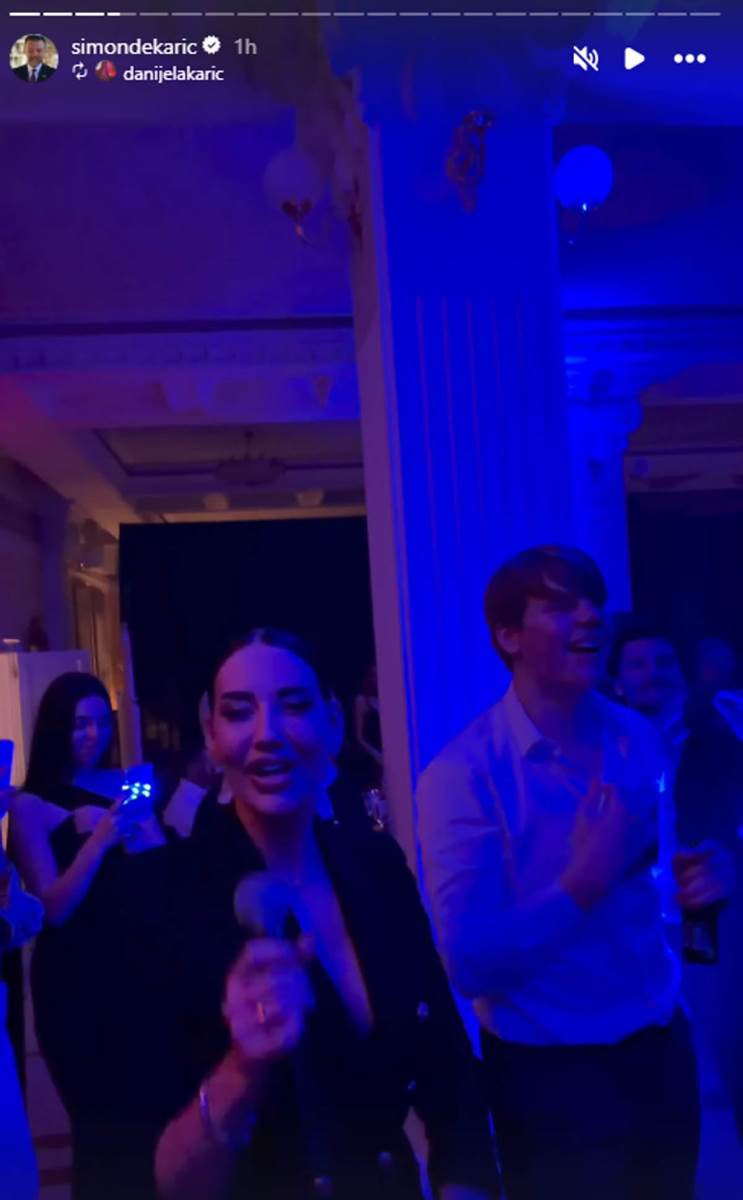 Sin Danijele Karić slavi 18. rođendan (13).jpg