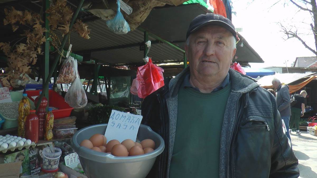 Domaća jaja ove godine se razgrabila na čačanskoj pijaci