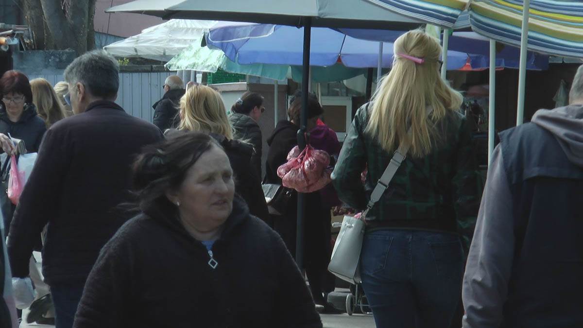 Domaća jaja ove godine se razgrabila na čačanskoj pijaci