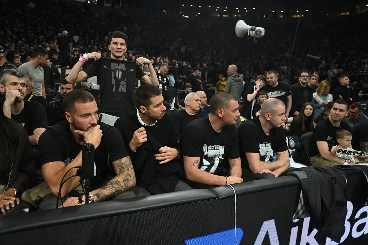 Oproštaj od Duška Vujoševića (1).jpg