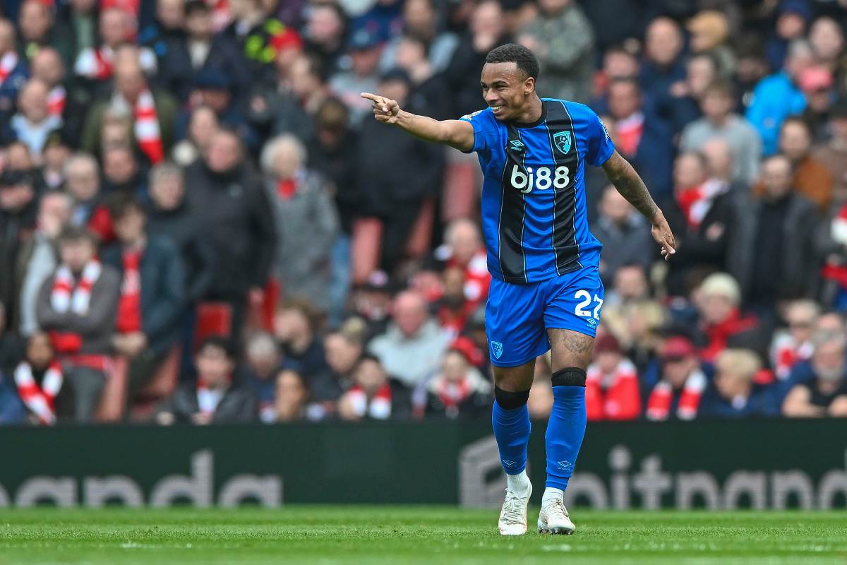 Eli Žunior Krupi slavi gol na Arsenal Bornmut