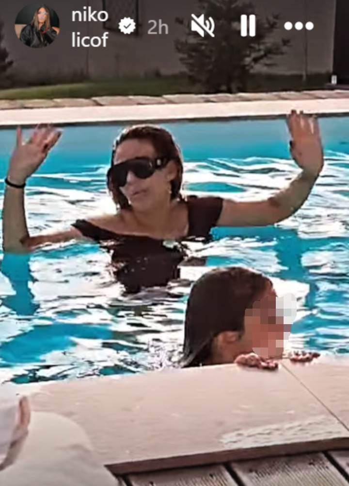 Ana Nikolić bazen ćerka.jpg