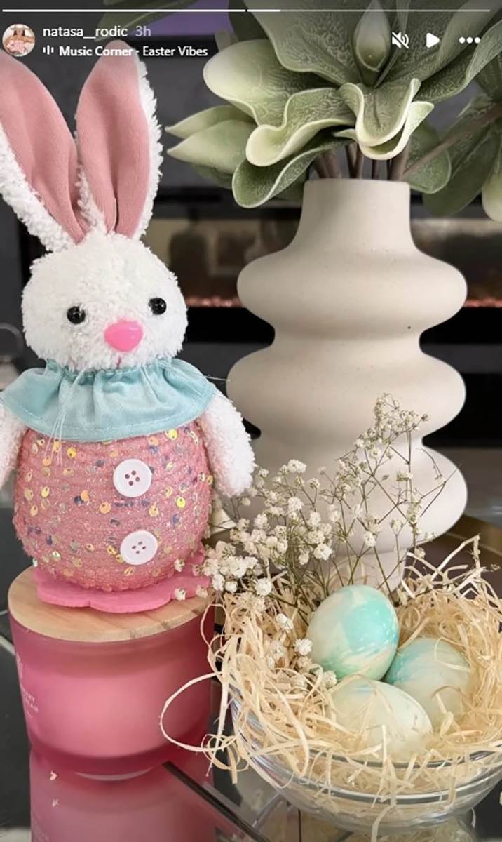 kako su poznati ofarbali jaja (19).jpg