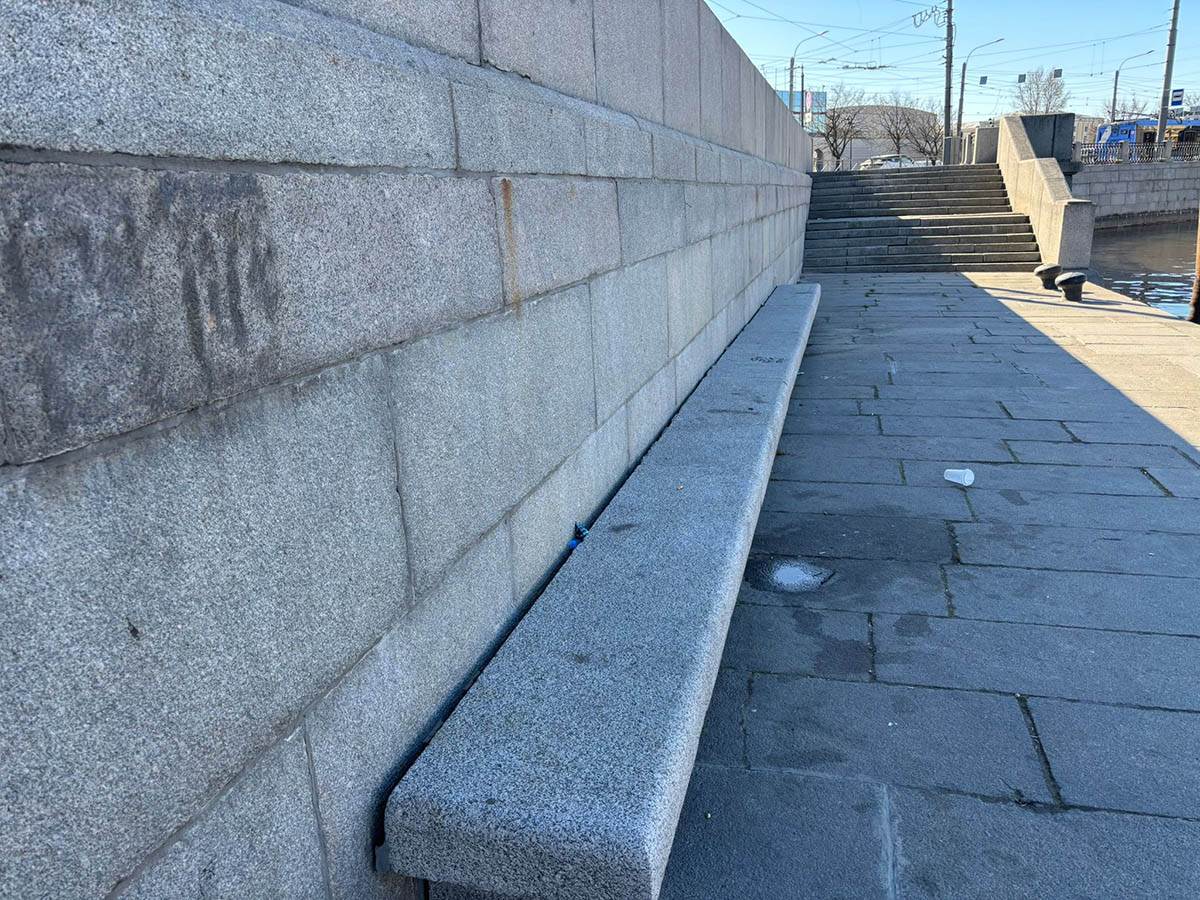 Stadion Petrovski (1).jpg