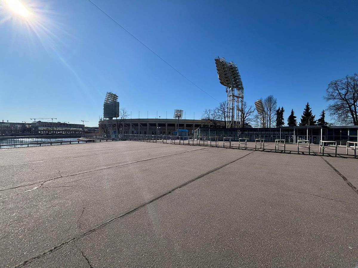 Stadion Petrovski (4).jpg