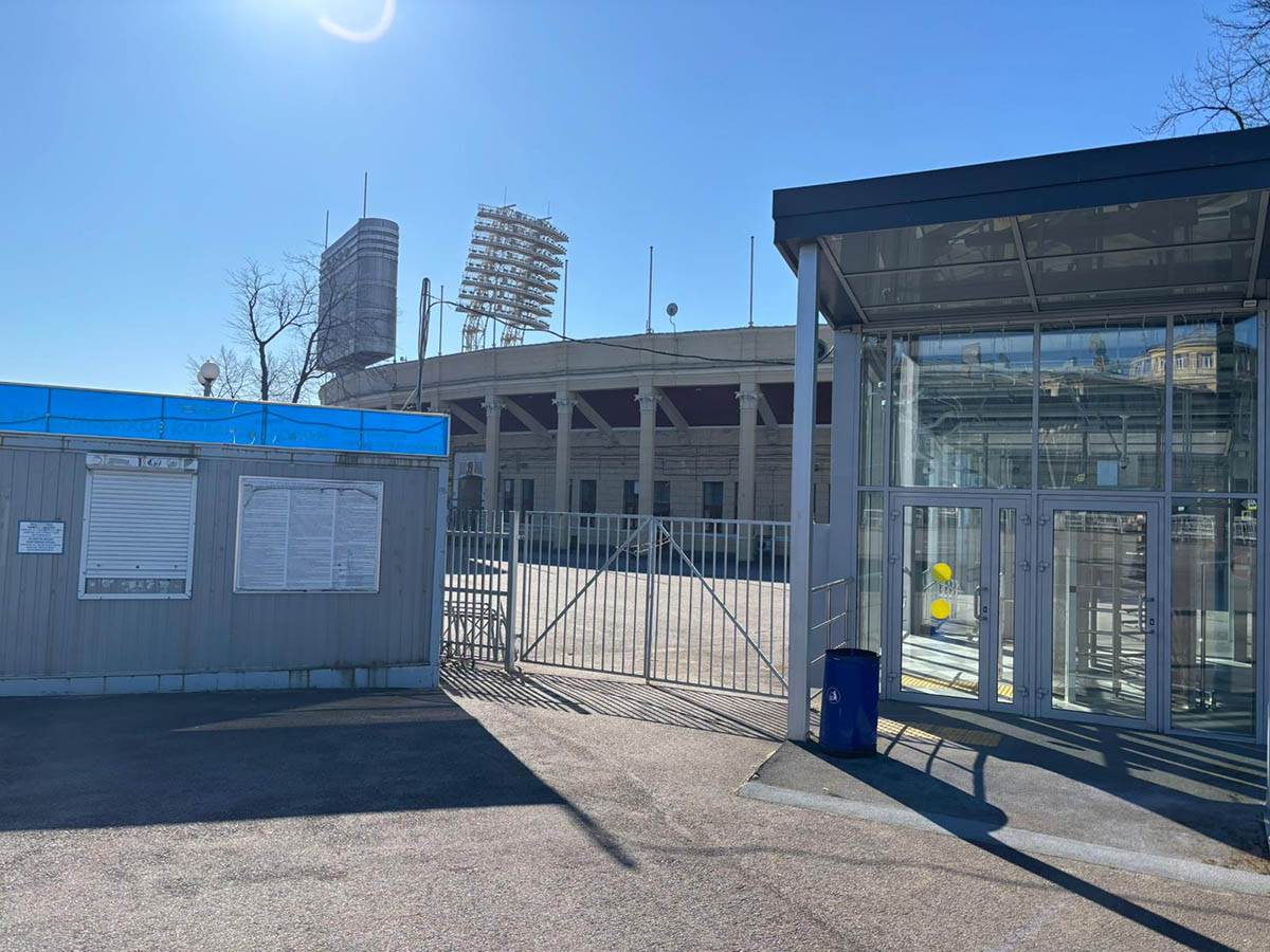 Stadion Petrovski (13).jpg