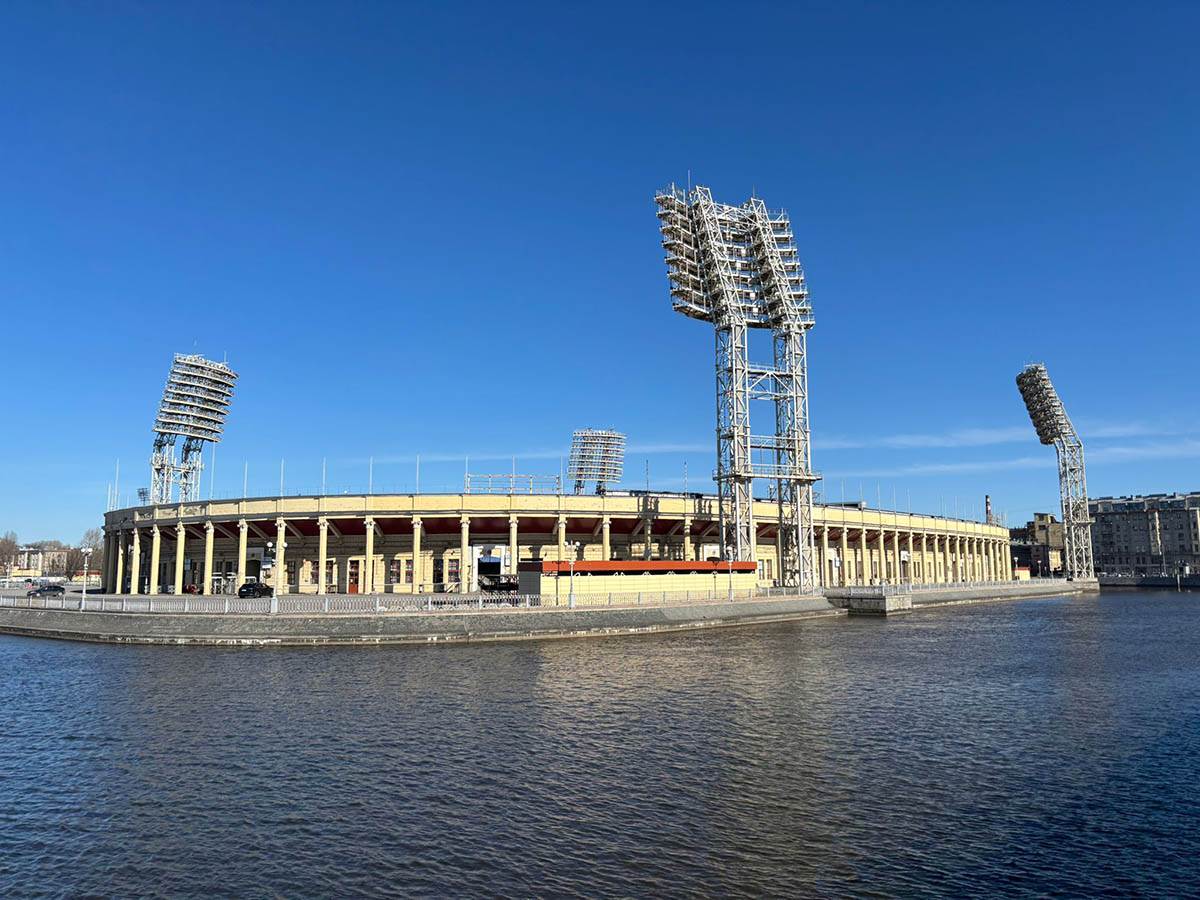 Stari stadion Zenita Petrovski (5).jpg