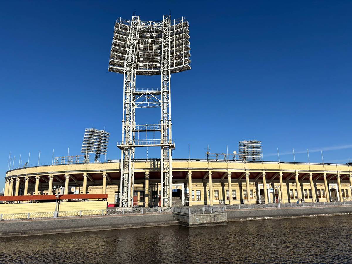 Stari stadion Zenita Petrovski (12).jpg