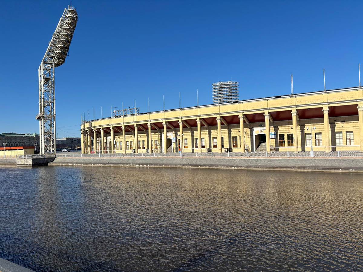 Stari stadion Zenita Petrovski (18).jpg