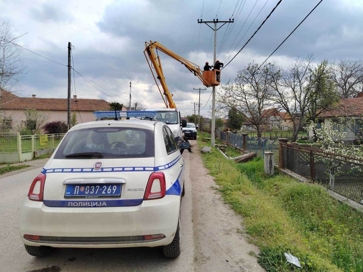 Saobraćajna nesreća u selu Donji Adrovac kod Aleksinca (5).jpg