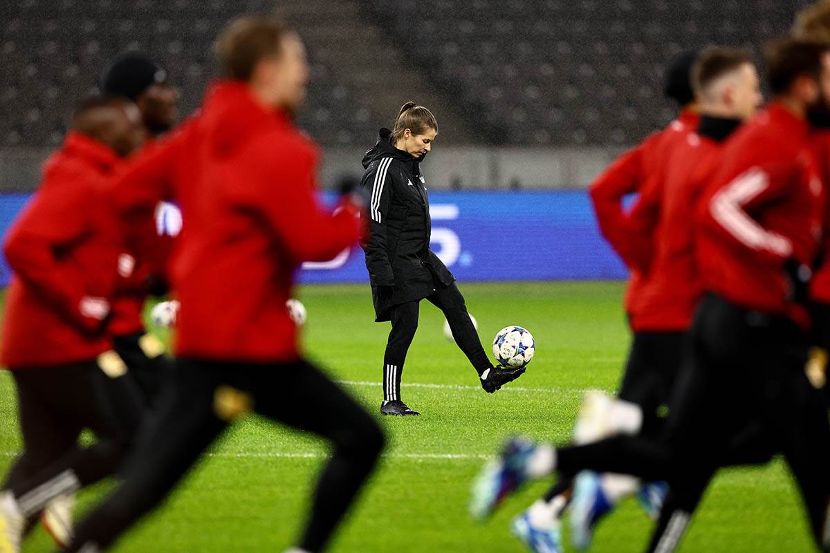 Marie-Louise Eta  (9).jpg