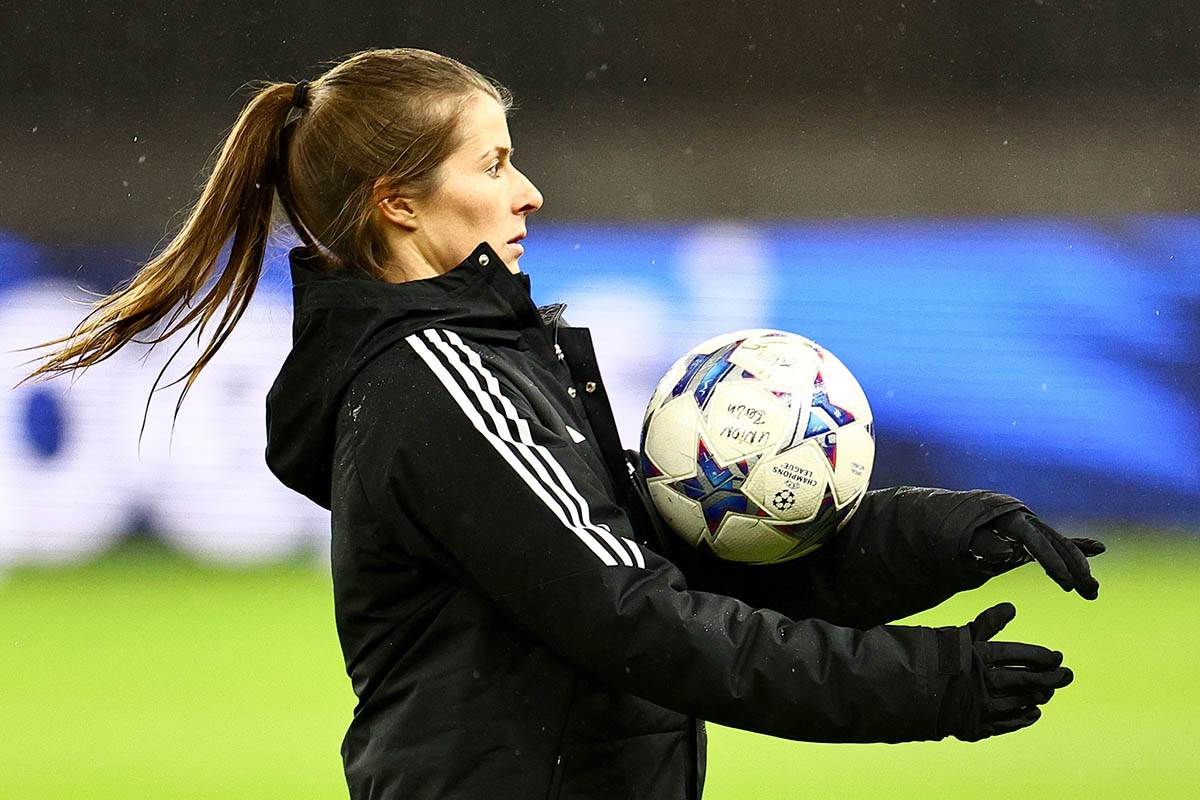 Marie-Louise Eta  (1).jpg