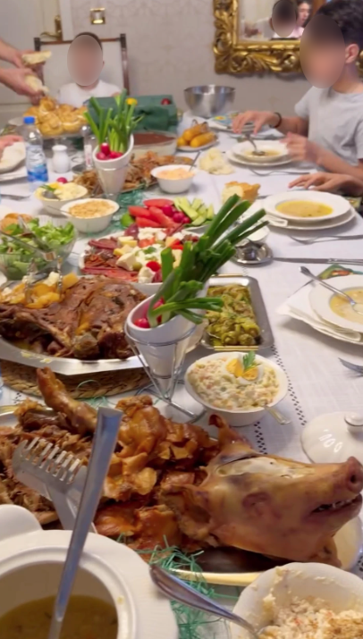 Cecina vaskršnja trpeza (4).png