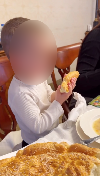 Cecina vaskršnja trpeza (1).png