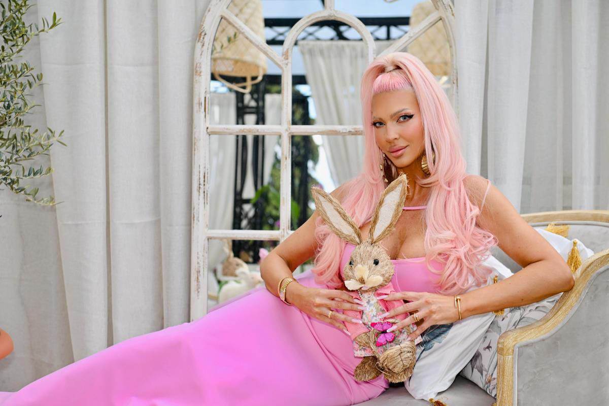 Jelena Karleuša Uskrs (2).jpg