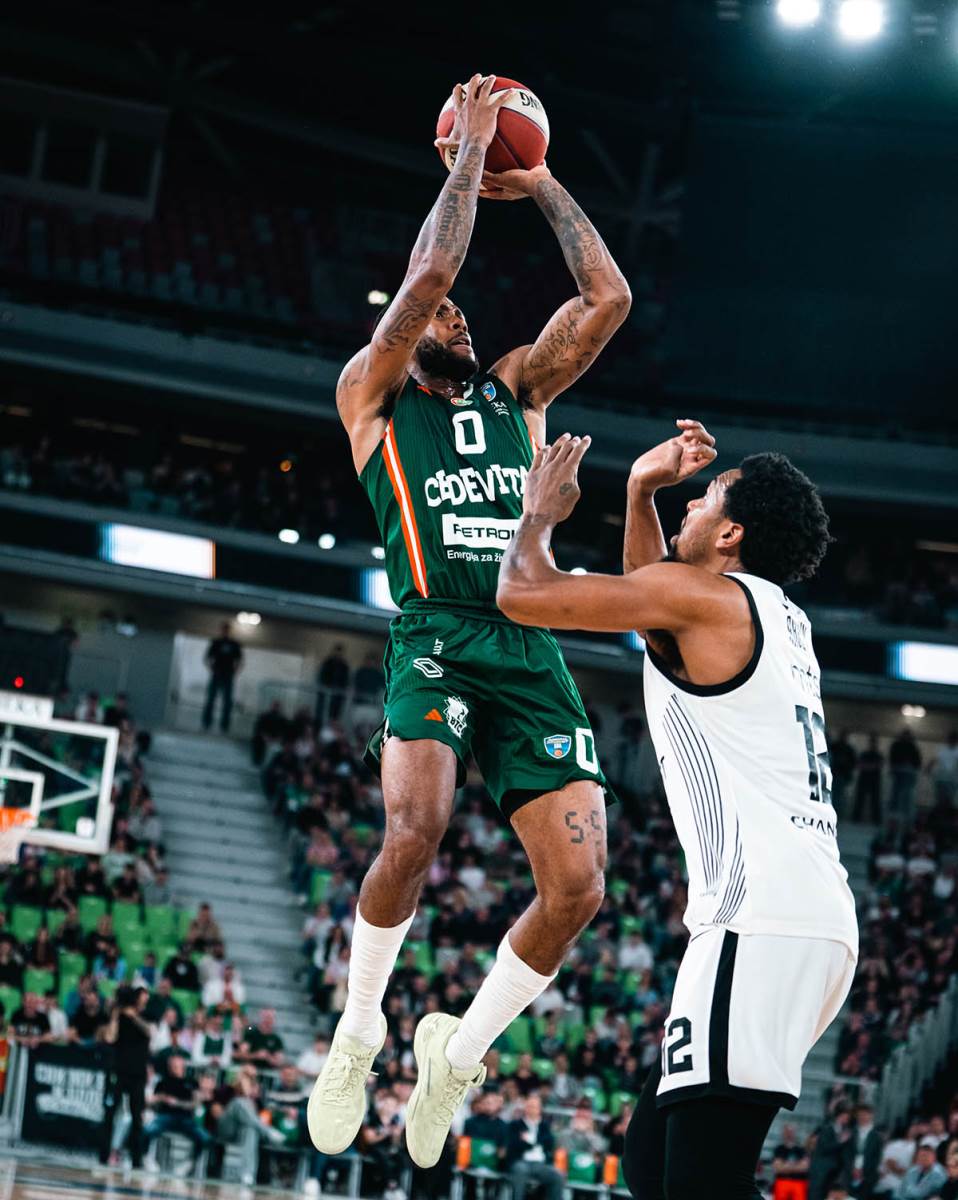 Cedevita Olimpija - Partizan (1).jpg