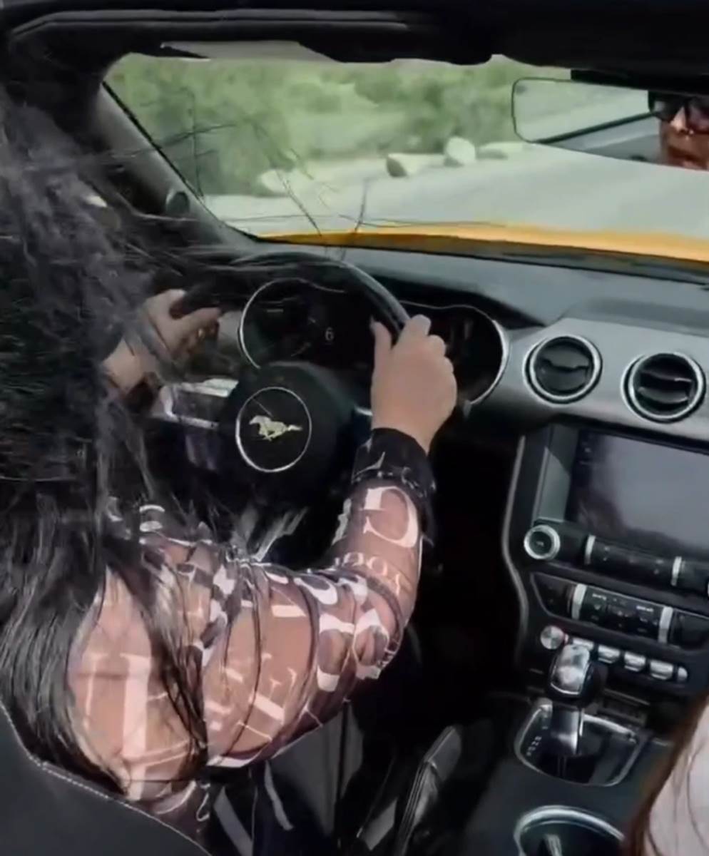 Dragana Mirković kabriolet