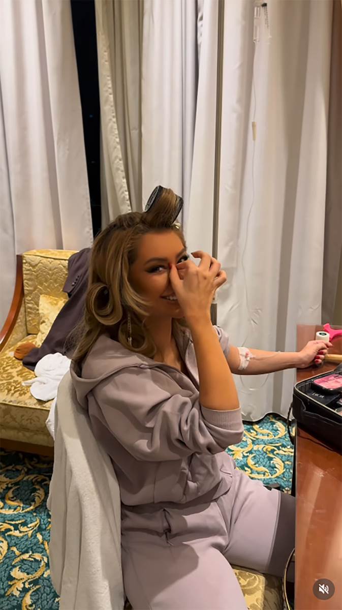 Tea Tairović na infuziji pred koncert u Tuzli (6).jpg