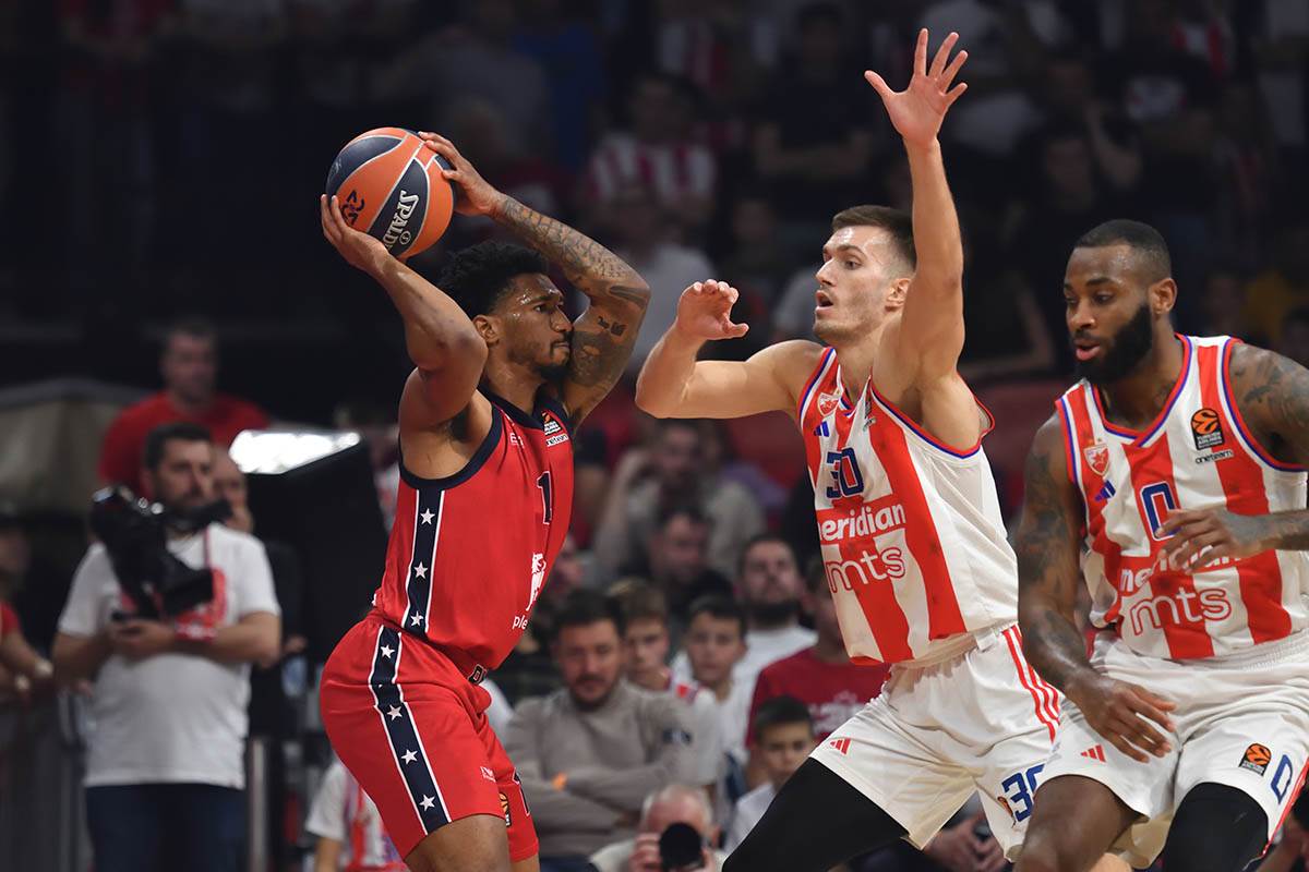 Armoni Bruks (7).jpg