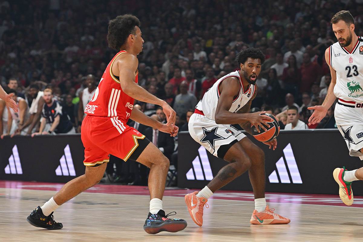 Armoni Bruks (11).jpg