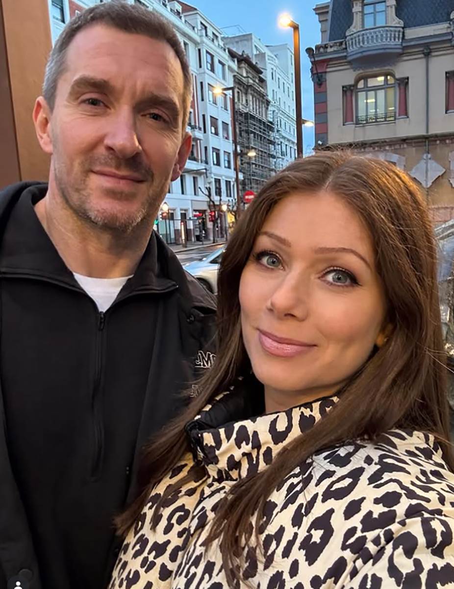 Niki Sanderson (10).png