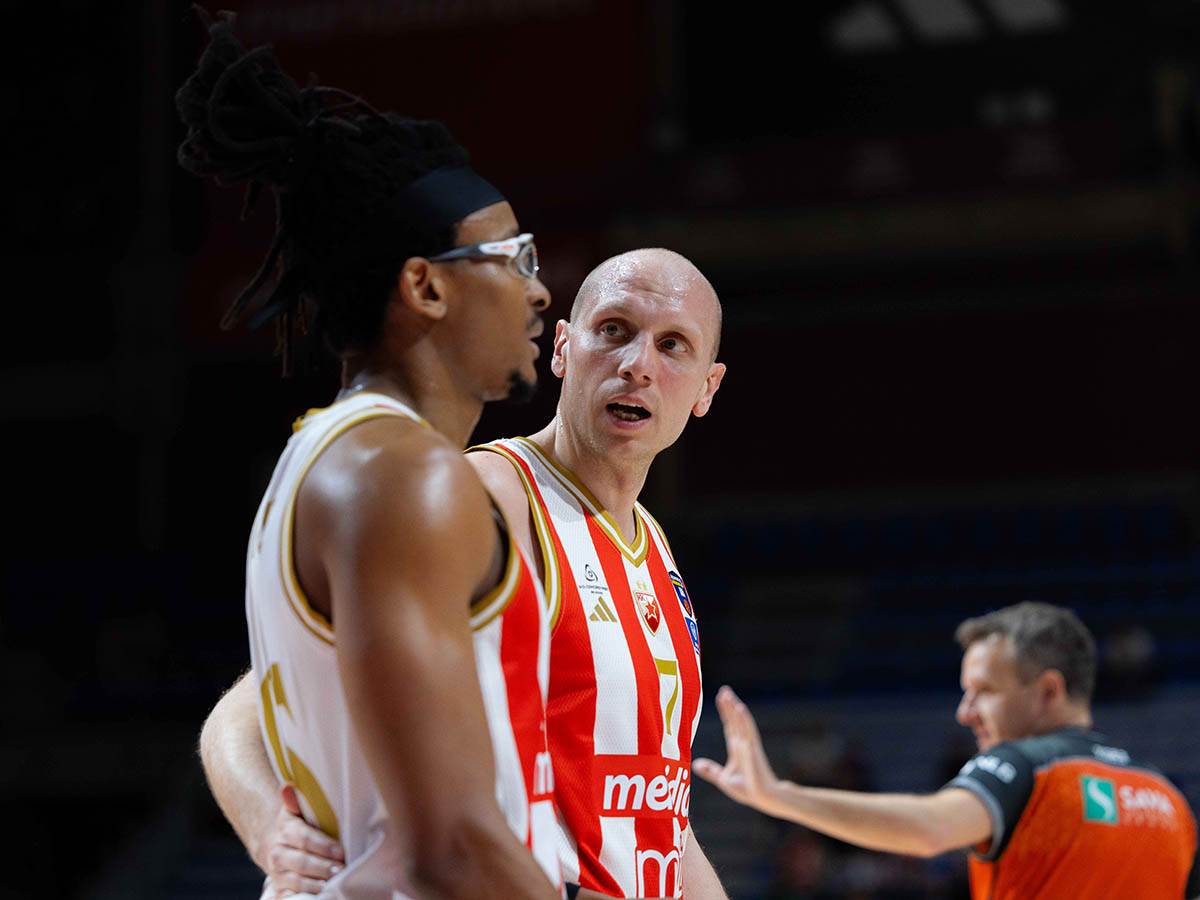 Crvena zvezda - Kluž (1).jpg