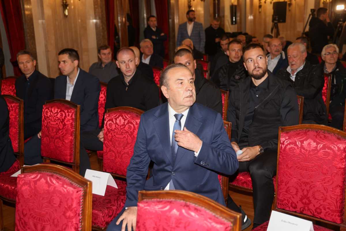 Poznati na komemoraciji Duška Vujoševića (23).jpeg